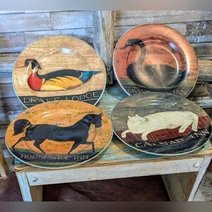 Sakura Country Inn Warren KimbleVintage Animal Inn Plate Set - Multicolor